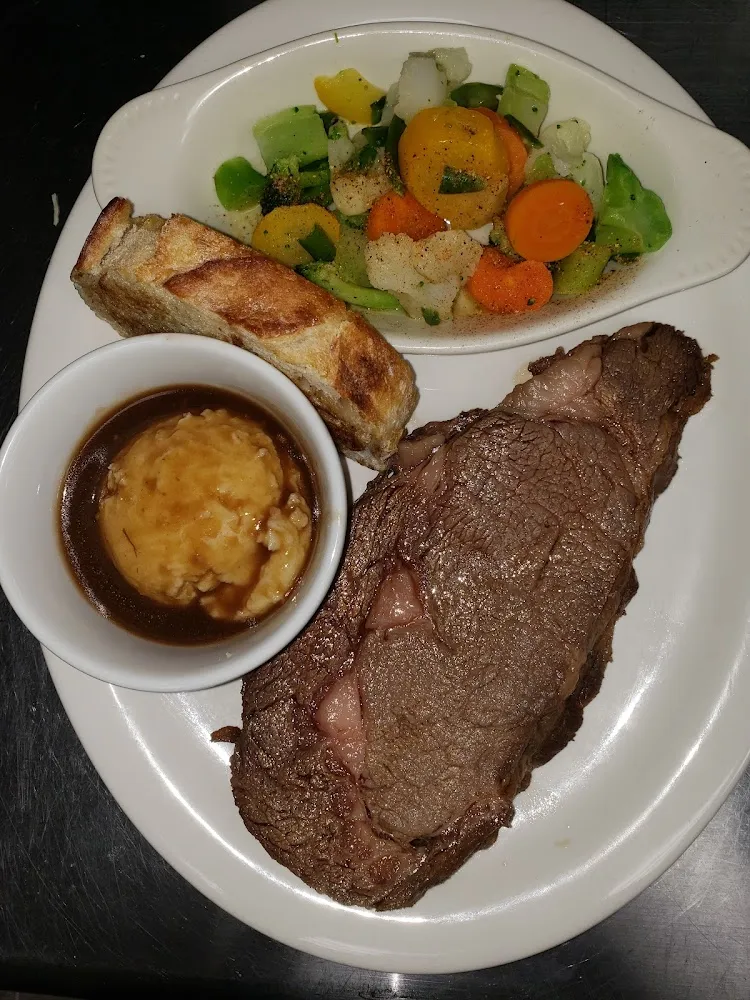 Prime Ribeye Steak with Veggie